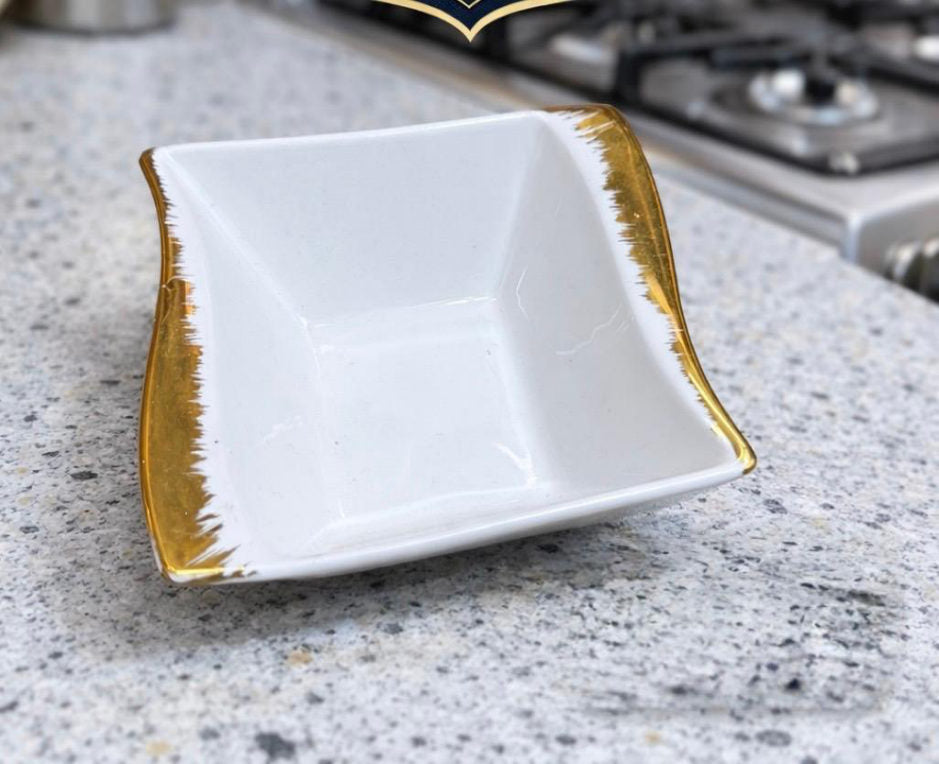 Bowl Cuadrado Borde Dorado
